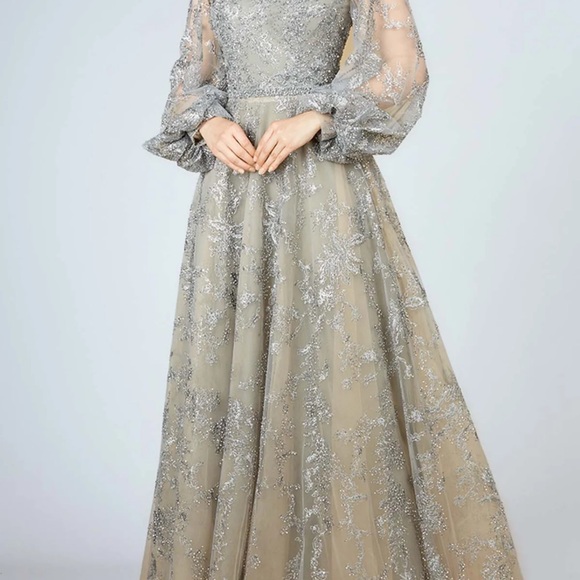 Lara formal gown prom dress Elegant Silver Evening Gown...